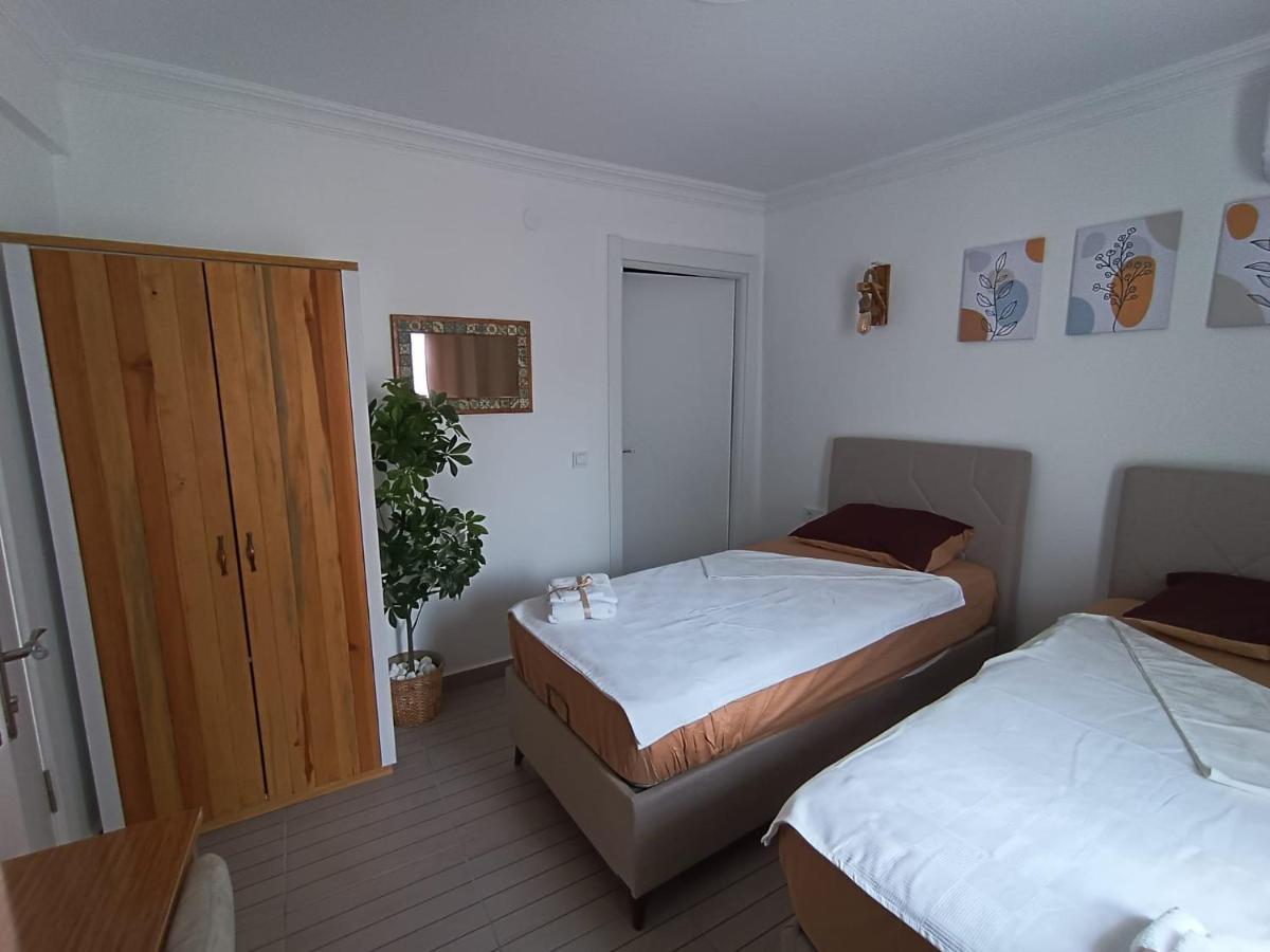 Otelia Pansiyon Ayvalı Exterior foto